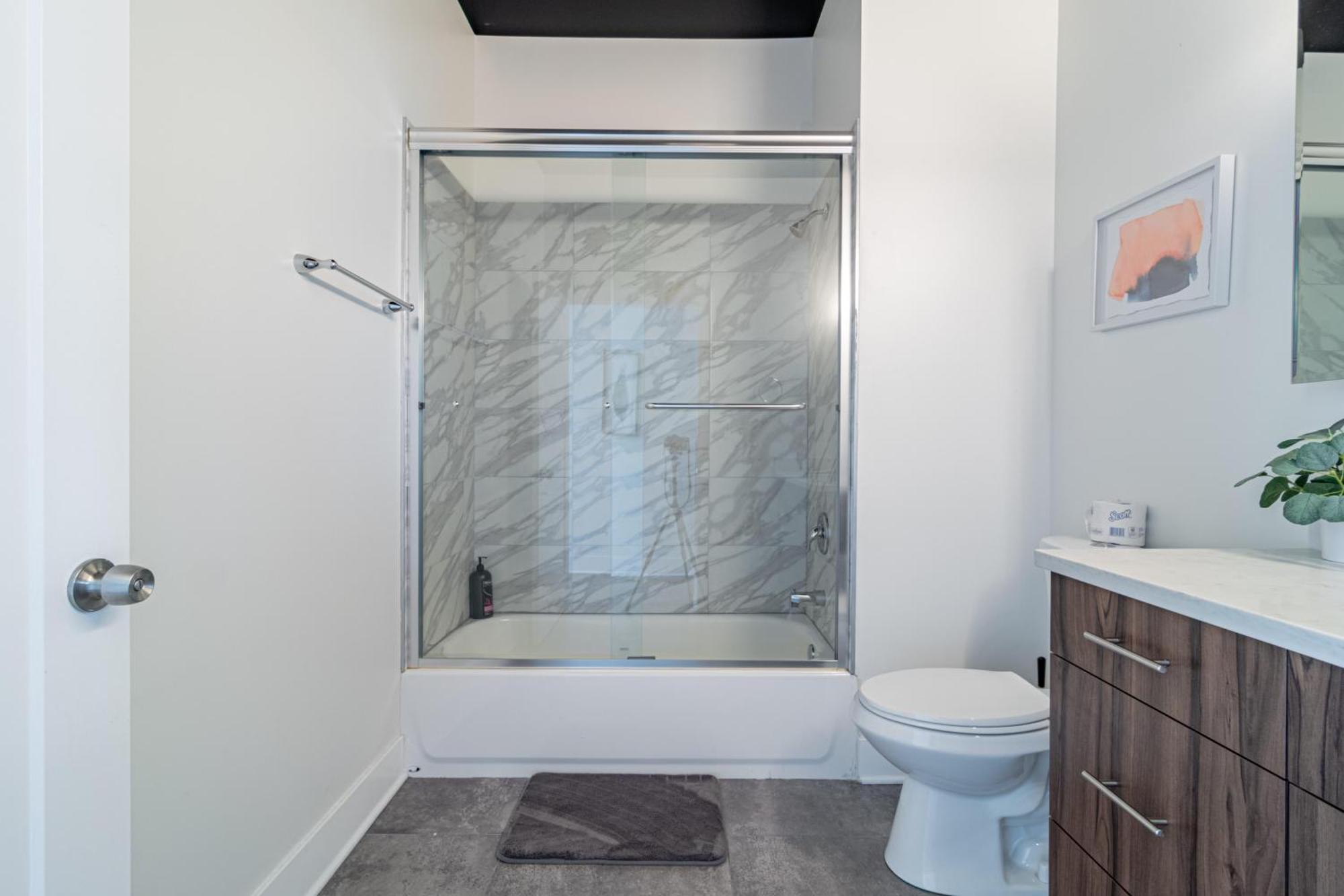 Bright 2Br Luxury Corner Suite With Optional Parking Sleeps 6 Guests Near Mccormick Place And Soldier Field ชิคาโก ภายนอก รูปภาพ